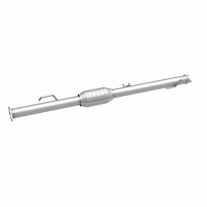 MagnaFlow Direct Fit Catalytic Converter 00-04 Tundra 3.4L Rear