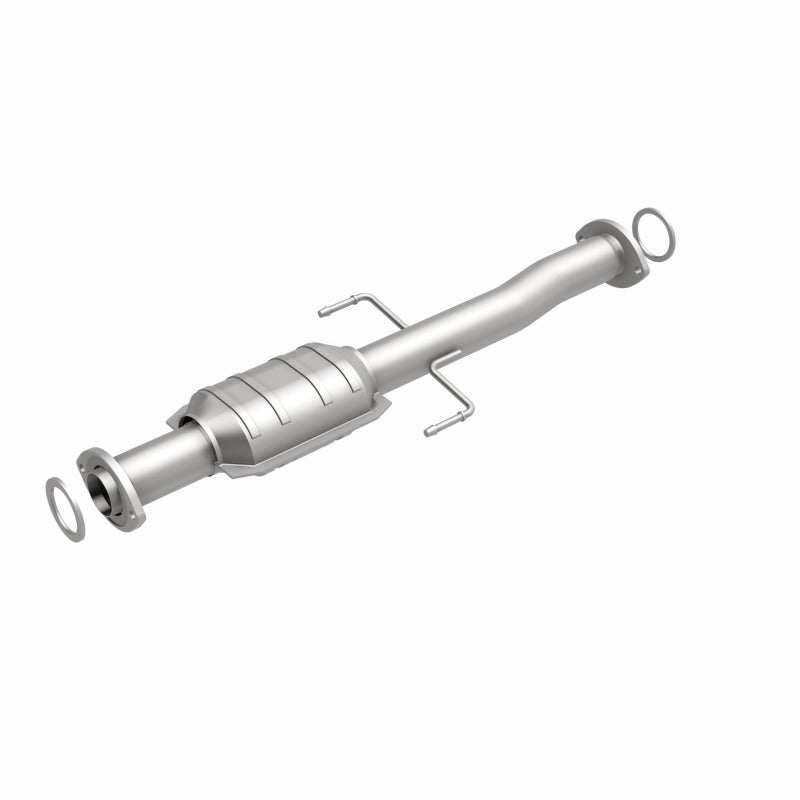 MagnaFlow Direct Fit Catalytic Converter 01-04 Toyota Tacoma 2.4L Rear