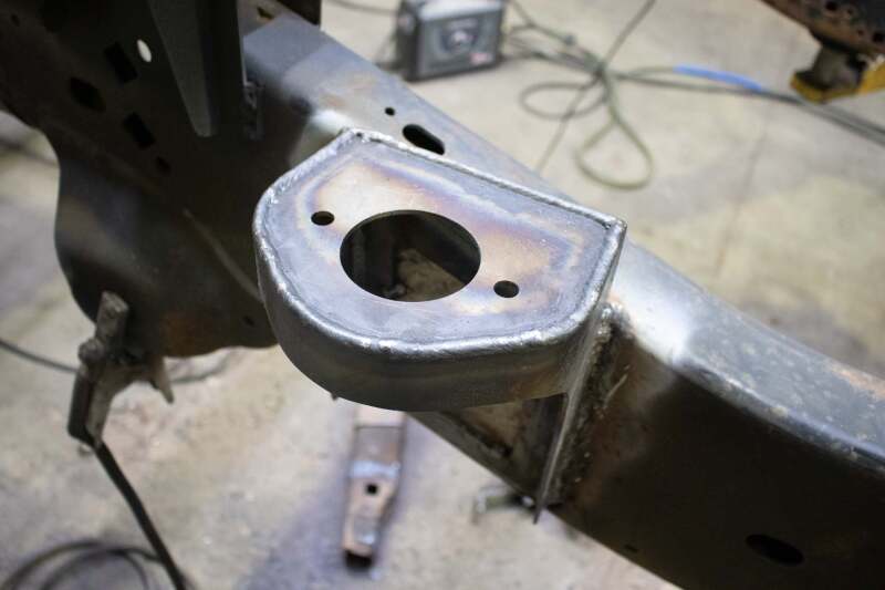 Rustbuster Rear Cab Mount Right Side