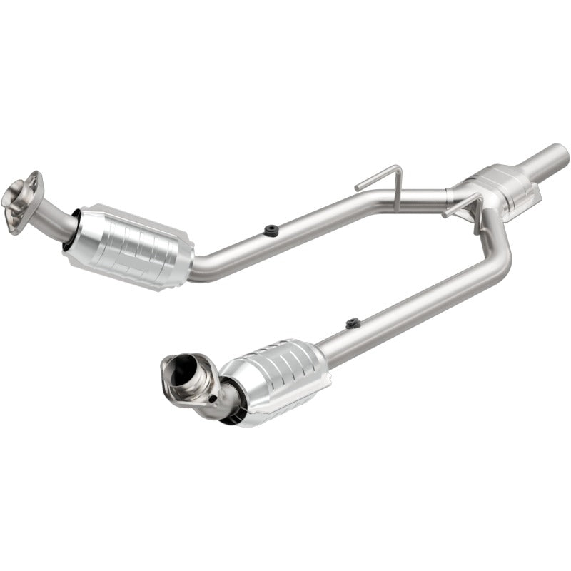 MagnaFlow Direct Fit Catalytic Converter 96-97 Mercury Cougar 3.8L