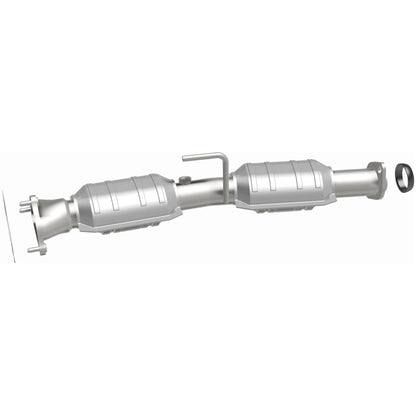 MagnaFlow Direct Fit Catalytic Converter 2001-05 Explorer 4.0L Sport Trac Rear Section