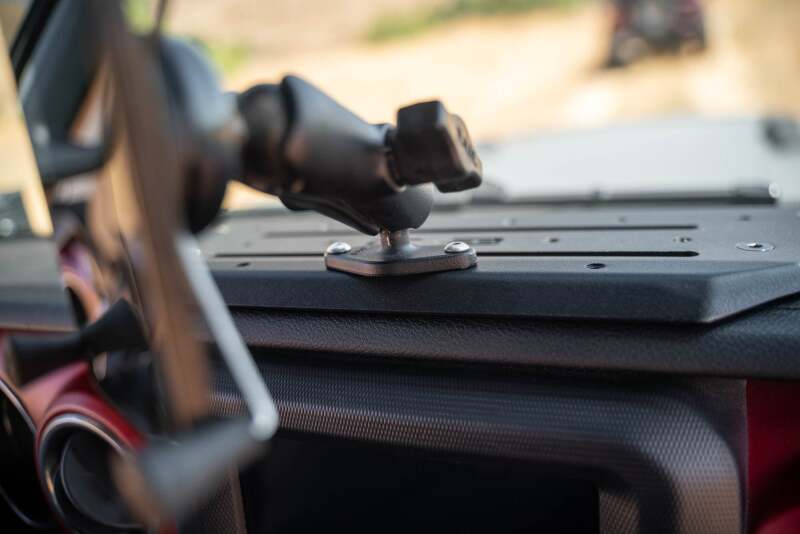 DV8 Offroad 18-23 Jeep Wrangler JL/20-23 Gladiator JT Device Dash Mount V2