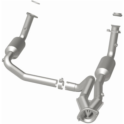 MagnaFlow DF Catalytic Conv OEM 2005 GMC Sierra/Chevrolet Silverado 1500/Cadillac Escalade Underbody