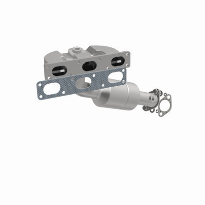MagnaFlow Direct Fit Catalytic Converter BMW 5 04-05 Rear Mani