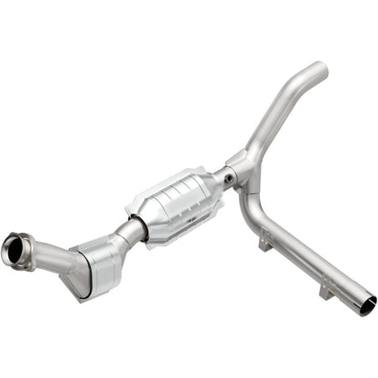 MagnaFlow Direct Fit Catalytic Converter 97-98 Ford F-150 Pickup 4.2L P/S 4WD