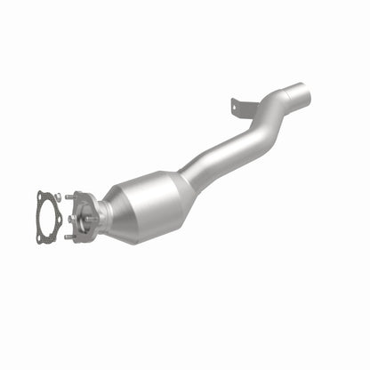 MagnaFlow 10-11 Cayenne V8 4.8 OEM Underbody Direct Fit Converter
