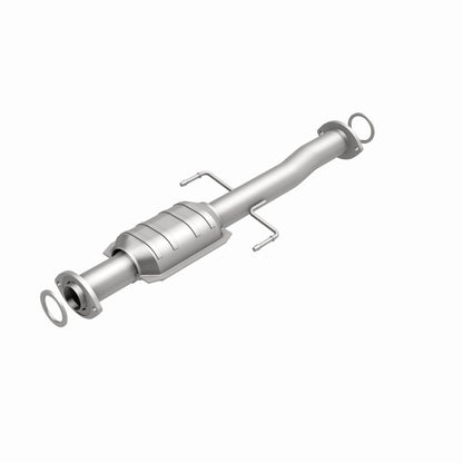 MagnaFlow Direct Fit Catalytic Converter 02-03 Toyota Tacoma 2.4L