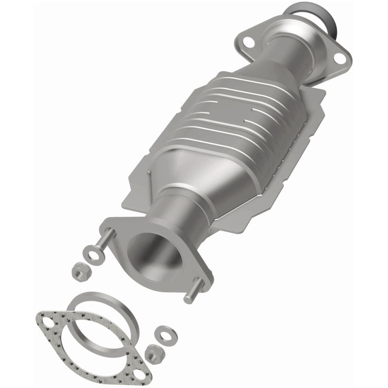 MagnaFlow Direct Fit Catalytic Converter 2003-2006 MONTERO 3.8 L Underbody