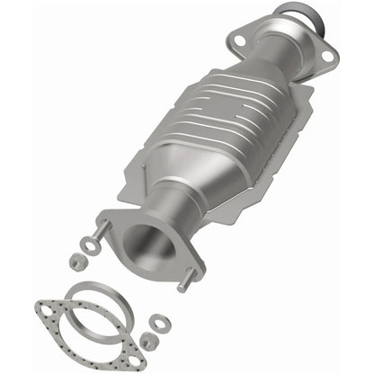 MagnaFlow Direct Fit Catalytic Converter 2003-2006 MONTERO 3.8 L Underbody