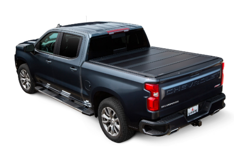 LEER Group LEER 2022+ Toyota Tundra HF650M 5Ft6In w/wo/Track Tonneau Cover - Folding