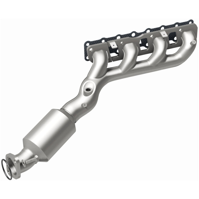 MagnaFlow 05-06 Nissan Titan 5.6L Direct Fit Converter