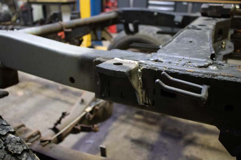 Rustbuster Rear Body/Bed Mount