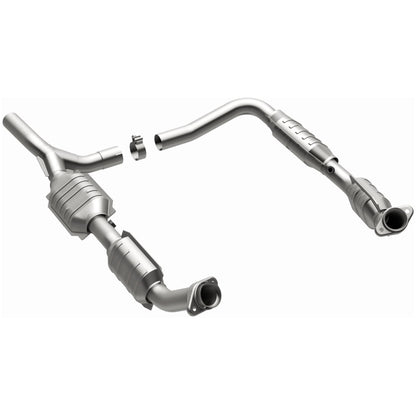 MagnaFlow Direct Fit Catalytic Converter 07-08 Ford E-150 4.6L
