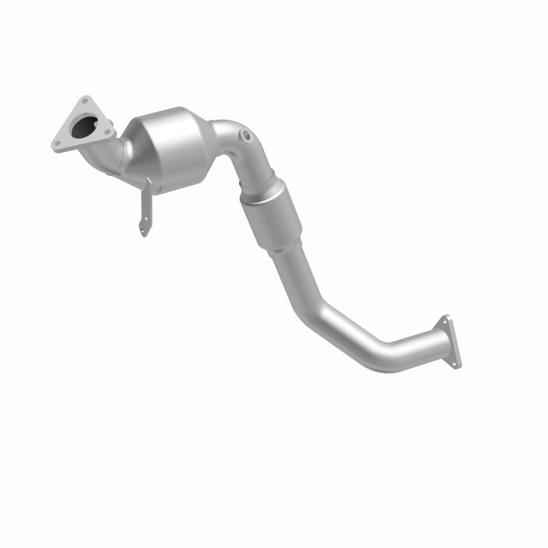 MagnaFlow Direct Fit Catalytic Converter 07 VW Touareg 3.6L Rear close