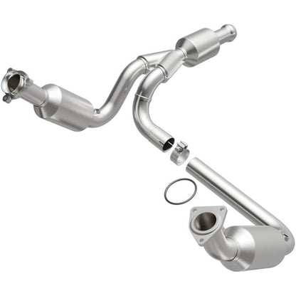MagnaFlow Direct Fit Catalytic Converter 10-13 GMC Sierra 1500 V6 4.3L