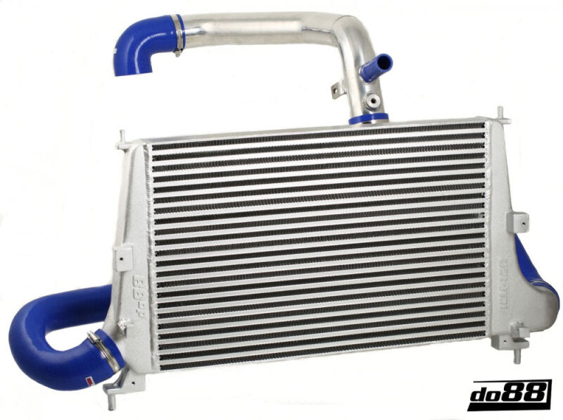 do88 98-00 SAAB 9-5 2.0T/2.3T/Aero (B205/B235) BigPack Intercooler Kit w/Black Hoses