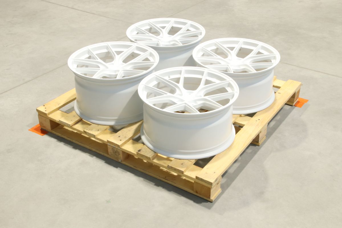 JR Wheels SET-JR#383 Set of SL01 19x9,5 ET25 + 19x10,5 ET35 5x120 White