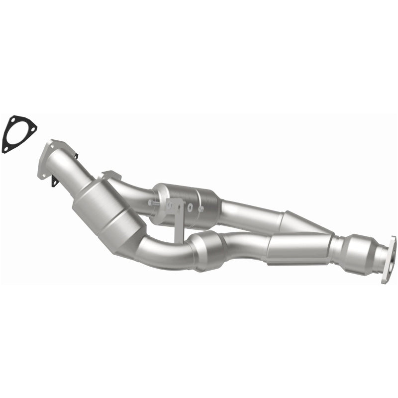 MagnaFlow Direct Fit Catalytic Converter 04-06 VW Touareg 3.2L