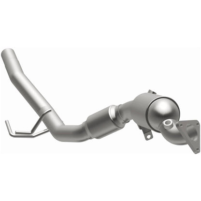 MagnaFlow Direct Fit Catalytic Converter 11-15 Volkswagen Touareg V6 3.6 OEM Underbody