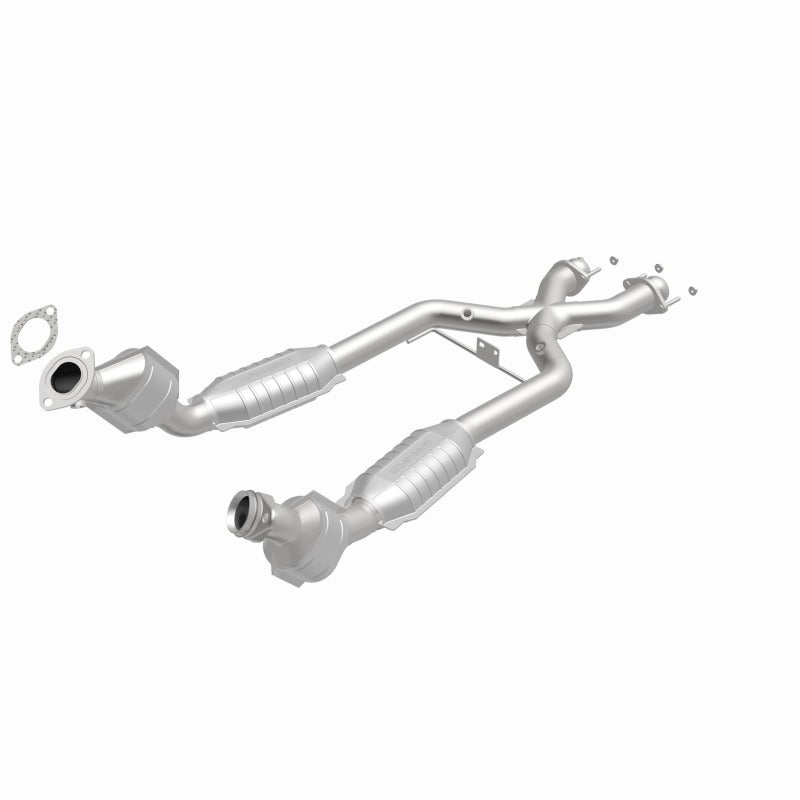 MagnaFlow Direct Fit Catalytic Converter 96-98 4.6L *California*