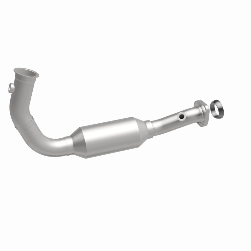 MagnaFlow Direct Fit Catalytic Converter OEM 2004 Jeep Liberty Underbody