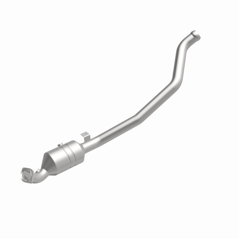 MagnaFlow Direct Fit Catalytic Converter 2006-2011 R350 3.5 L Underbody