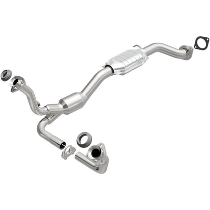 MagnaFlow Direct Fit Catalytic Converter 01-05 Chevy Blazer 4.3L 2WD