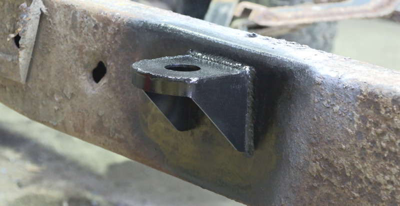 RustBuster Rust Buster 1994-2004 Chevy S10 & GMC Sonoma Center Cab Mount