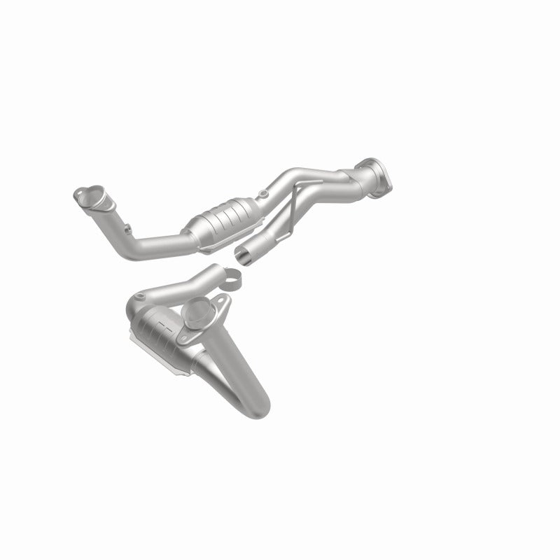 MagnaFlow Direct Fit Catalytic Converter 07-08 Jeep G/C OEM