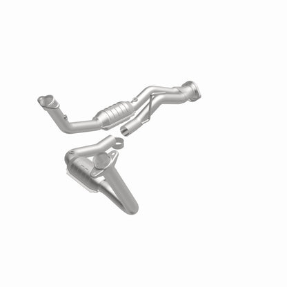 MagnaFlow Direct Fit Catalytic Converter 07-08 Jeep G/C OEM