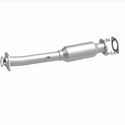 MagnaFlow 05-06 Nissan Titan 5.6L Direct Fit Converter