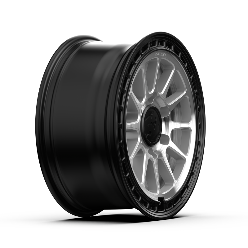 fifteen52 Range HD 17x8.5 6x135 0mm ET 87.1mm Center Bore Machined Clear/Gloss Black Wheel