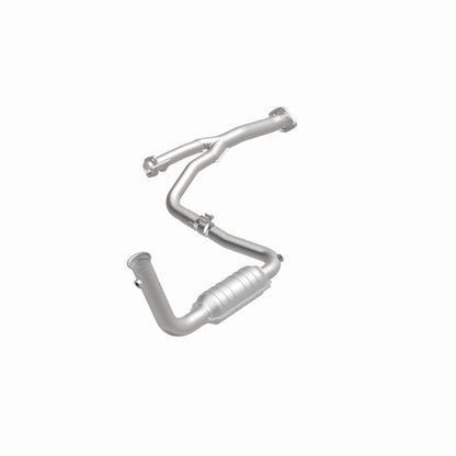 MagnaFlow Direct Fit Catalytic Converter 2004 Liberty D/S frt