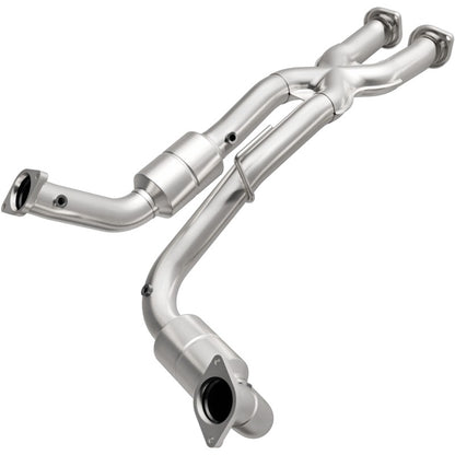 MagnaFlow Direct Fit Catalytic Converter Jeep Grand Cherokee SRT-8