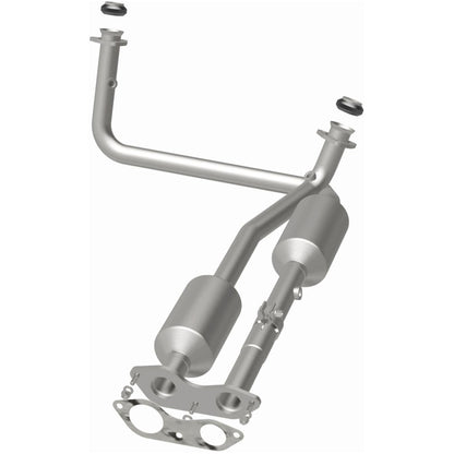 MagnaFlow Direct Fit Catalytic Converter California Grade 96-00 GM Tahoe/Yukon/Escalade 5.7L