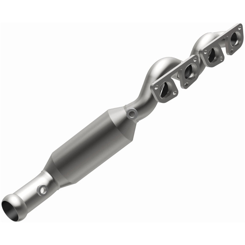 MagnaFlow Direct Fit Catalytic Converter 07-10 BMW X5 4.8L V8