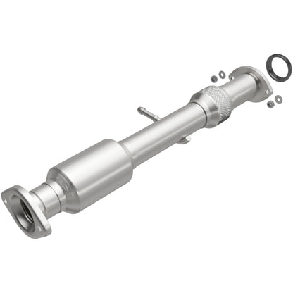 MagnaFlow Direct Fit Catalytic Converter 14-15 Toyota Highlander 3.5L