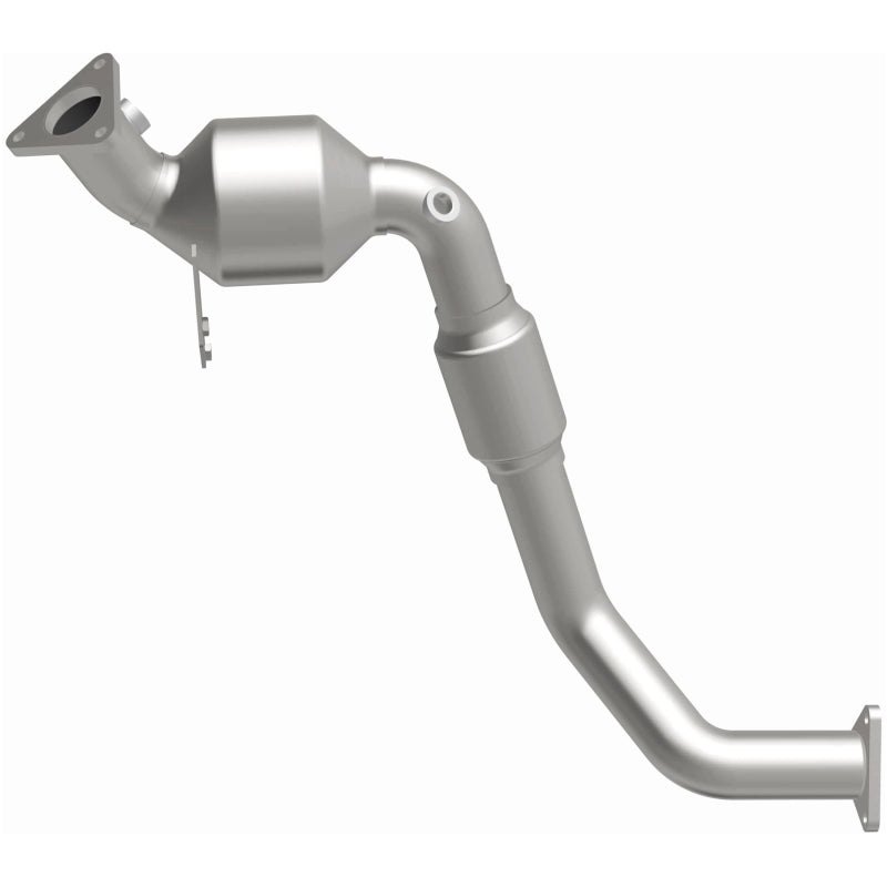 MagnaFlow Direct Fit Catalytic Converter 07 VW Touareg 3.6L Rear close