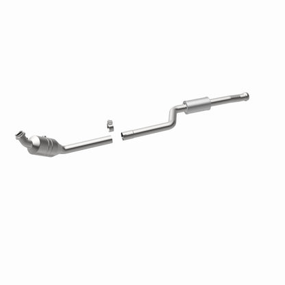 MagnaFlow 08-10 Mercedes-Benz C300 3.0L Direct Fit Converter
