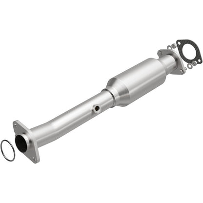 MagnaFlow 2004 Nissan Titan 5.6L Direct Fit Converter