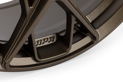 APR A02 Flow Formed 18x8.5 / 5x112 / ET45 / 66.5mm Bore / Bronze Wheel