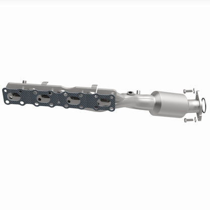 MagnaFlow 05-06 Nissan Titan 5.6L Direct Fit Converter