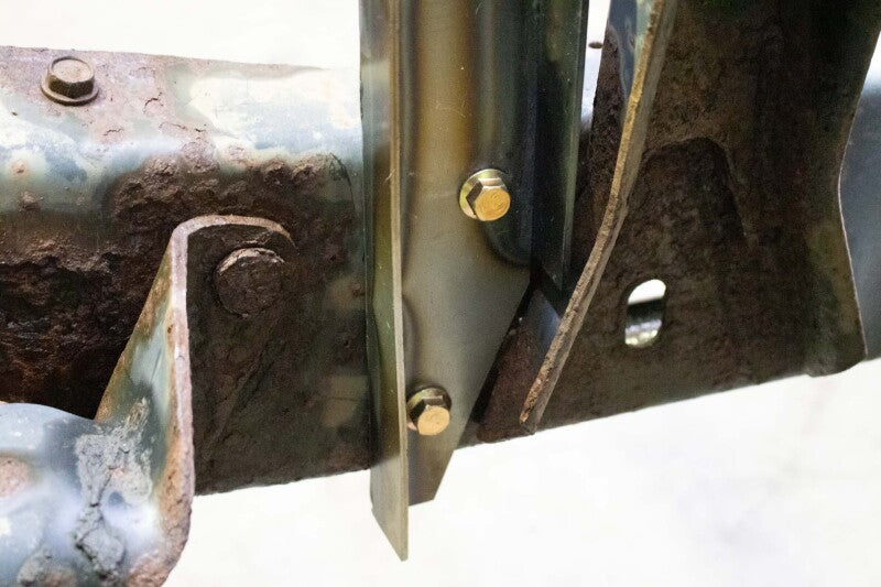 RustBuster Rust Buster 97-04 Dodge Dakota Fuel Tank Crossmember