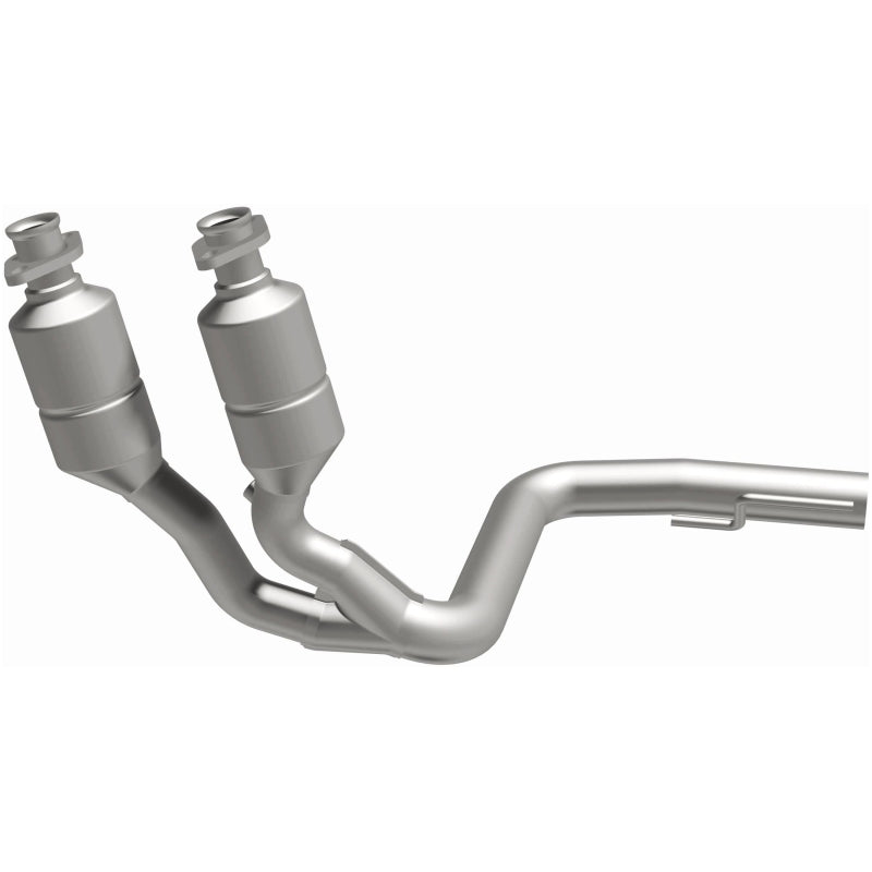 MagnaFlow Direct Fit Catalytic Converter 99-04 Jeep Grand Cherokee 4.0L Front