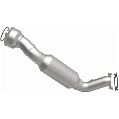 MagnaFlow 09-11 Lucerne V6 3.9L OEM Underbody Direct Fit Catalytic Converter