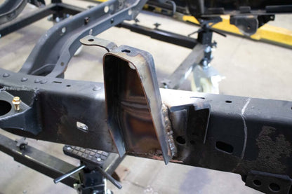 Rustbuster Front Bed Mount Right Side