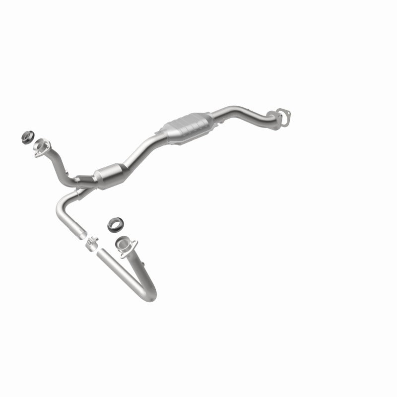 MagnaFlow Direct Fit Catalytic Converter 01-05 Chevy Blazer 4.3L 4WD