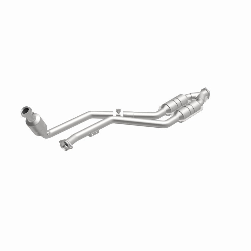 MagnaFlow Direct Fit Catalytic Converter 99-00 Mercedes CLK320 3.2L