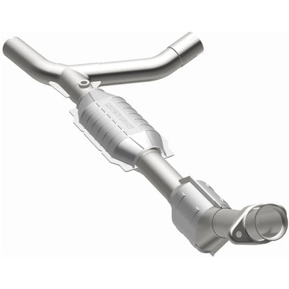 MagnaFlow Direct Fit Catalytic Converter 00-03 Ford Van 4.2L OEM