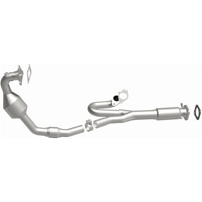 MagnaFlow Direct Fit Catalytic Converter 2010-2011 SRX 3 L Underbody